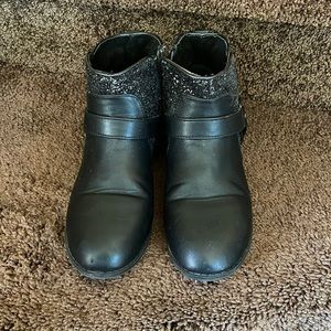 Rocketdog boots, size 5